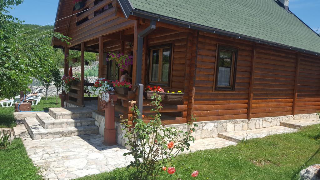 Holiday Home Zoric Nikšić Kültér fotó